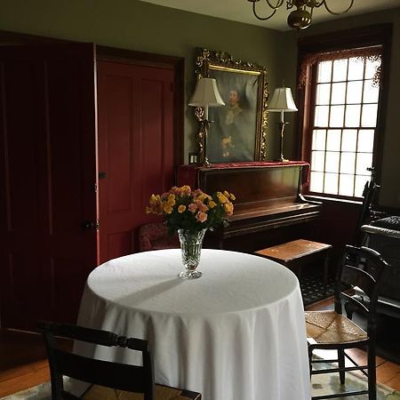 Innkeeper'S Place B&B Stafford Экстерьер фото