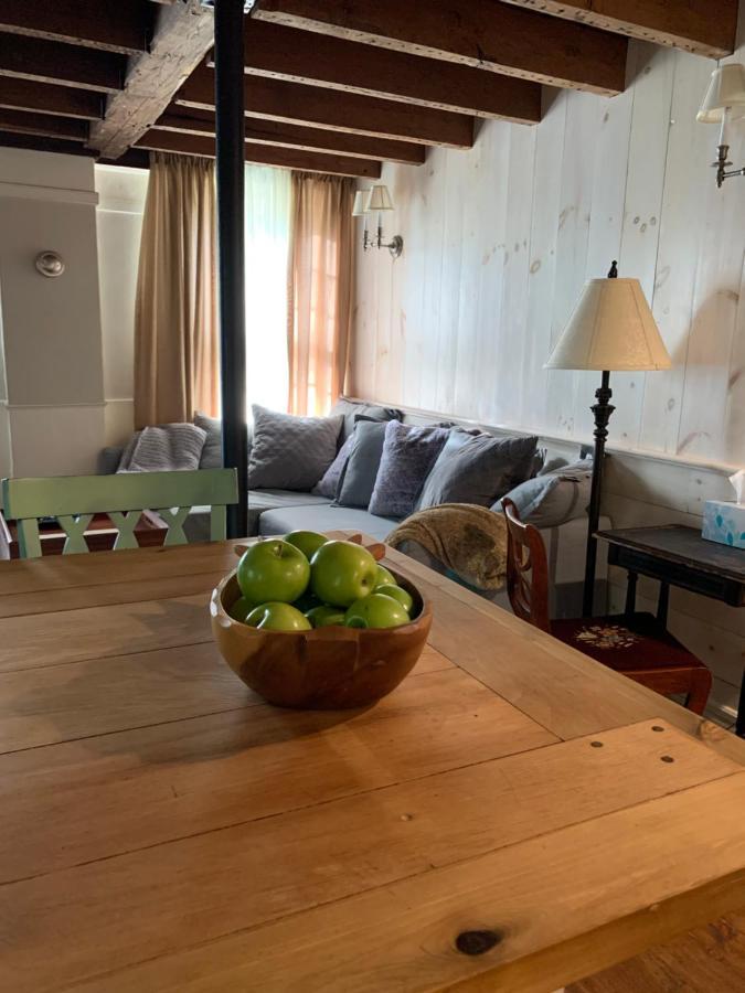 Innkeeper'S Place B&B Stafford Экстерьер фото