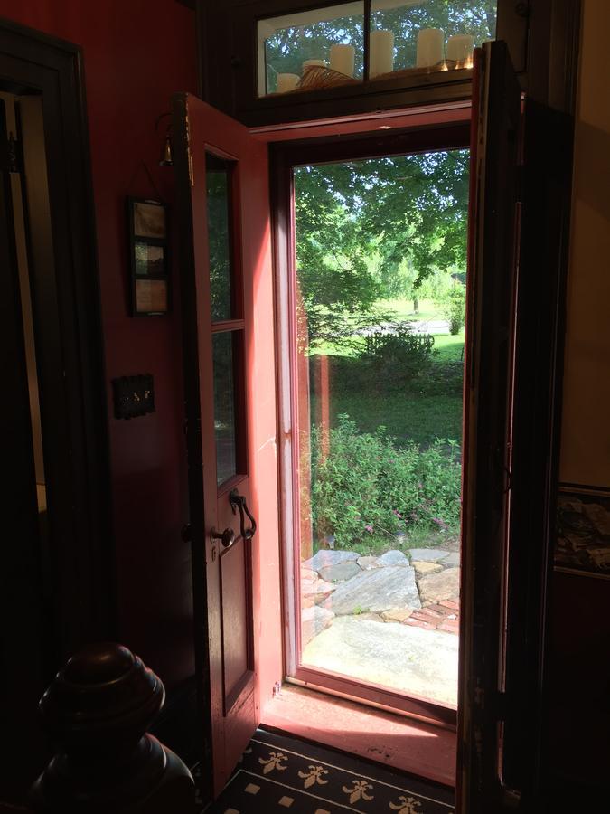 Innkeeper'S Place B&B Stafford Экстерьер фото