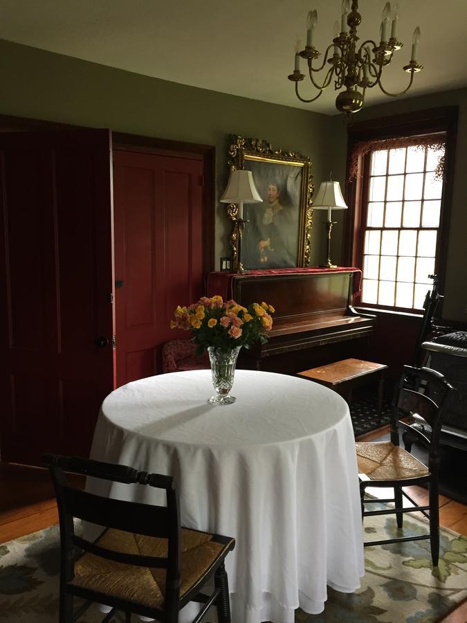 Innkeeper'S Place B&B Stafford Экстерьер фото
