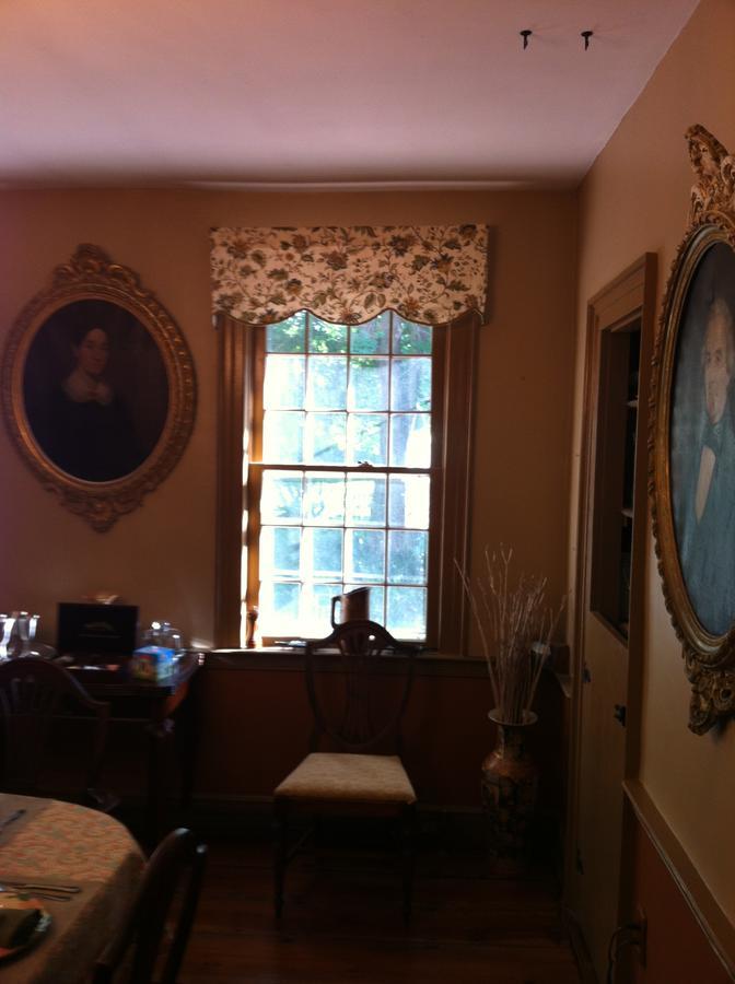 Innkeeper'S Place B&B Stafford Экстерьер фото