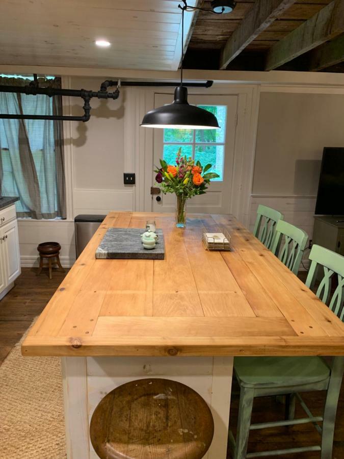 Innkeeper'S Place B&B Stafford Экстерьер фото